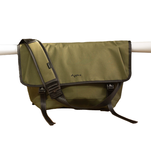 Mondo Hauler Messenger Bag | Green